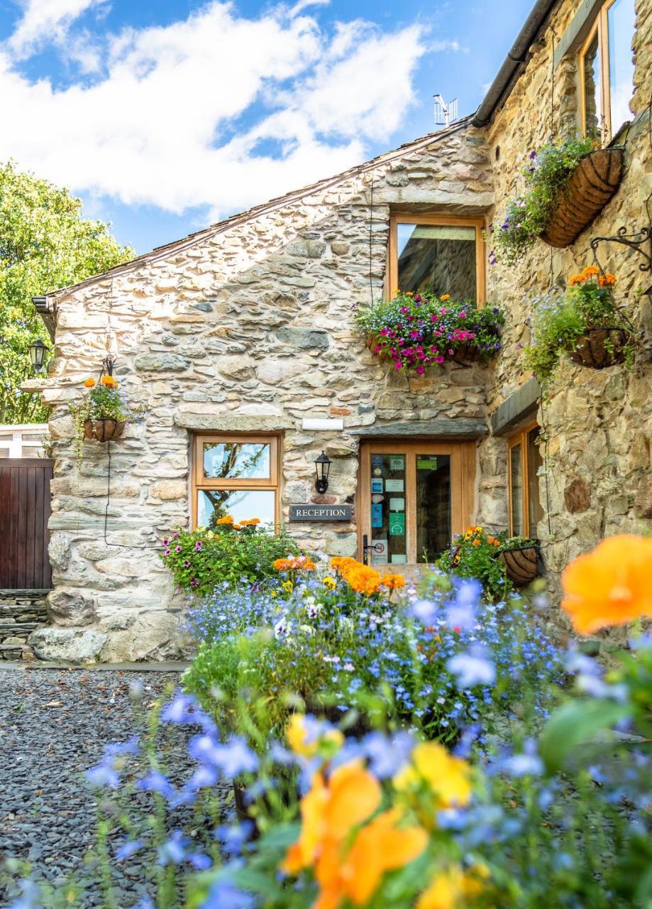 Hotel The Wayside And Whisky Barn Whitbeck Exterior foto
